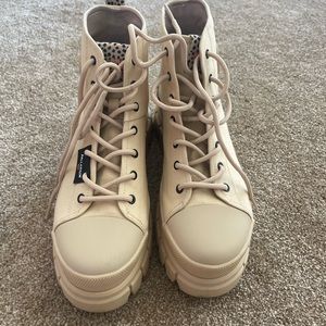 REVOLT SAFARI Size 8.5 Sneaker Boots Leopard Festival palladium